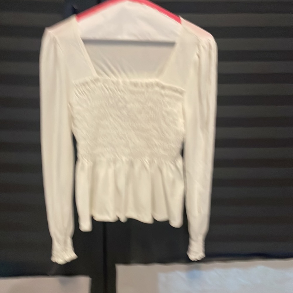 Altar’d State light cream long sleeved top, excellent condition, size medium